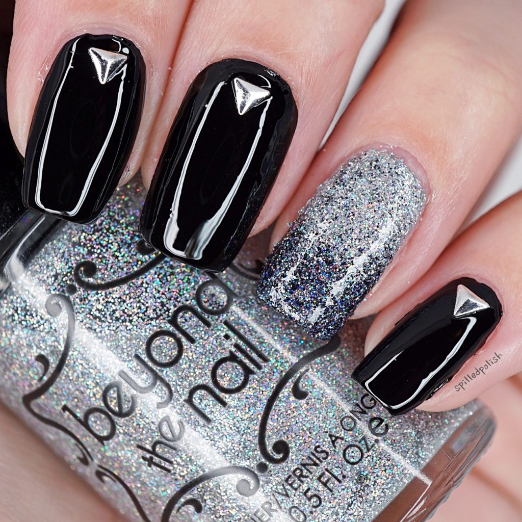 Black and Silver New Years Nails