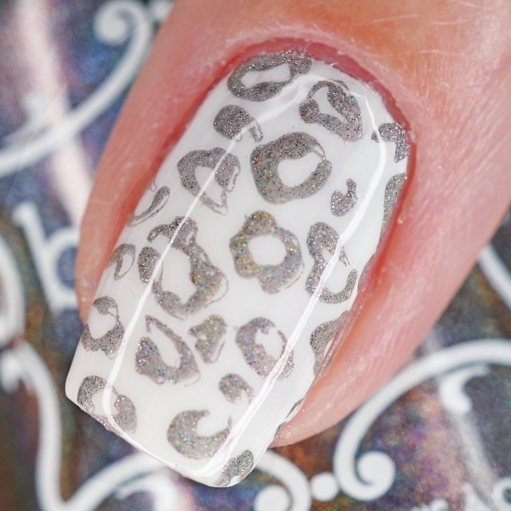 Holographic Chameleon Leopard Print Nails