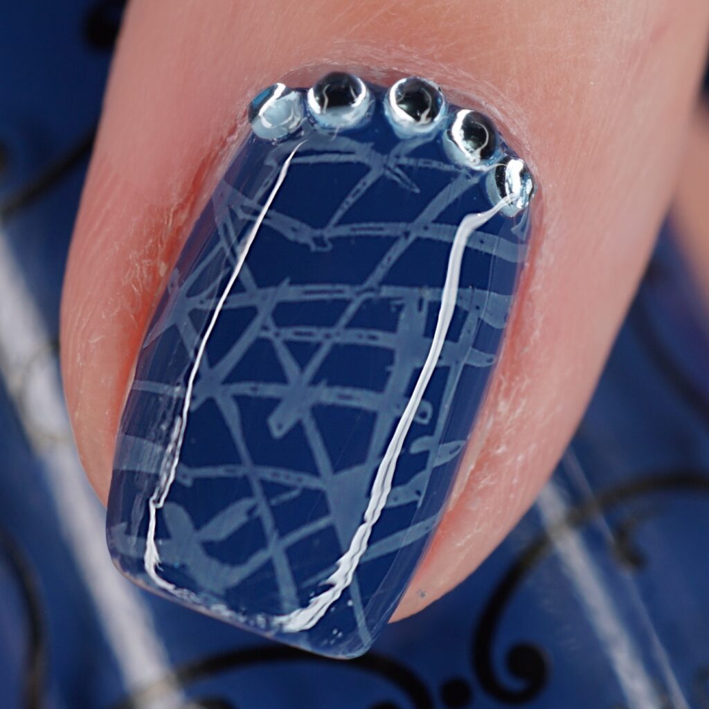 Blue Scribble Nails